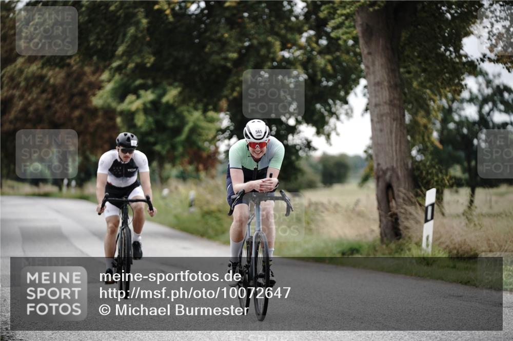 30.08.2026 - Elbe Triathlon Hamburg Michael Burmester http://msf.ph/oto/10072647 30.08.2026 10:20:10 Radfahren 521, 824 meine-sportfotos.de