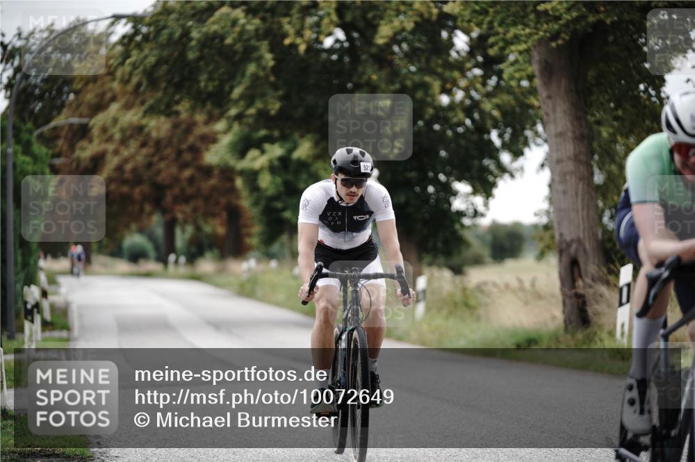 30.08.2026 - Elbe Triathlon Hamburg Michael Burmester http://msf.ph/oto/10072649 30.08.2026 10:20:10 Radfahren 521, 824 meine-sportfotos.de