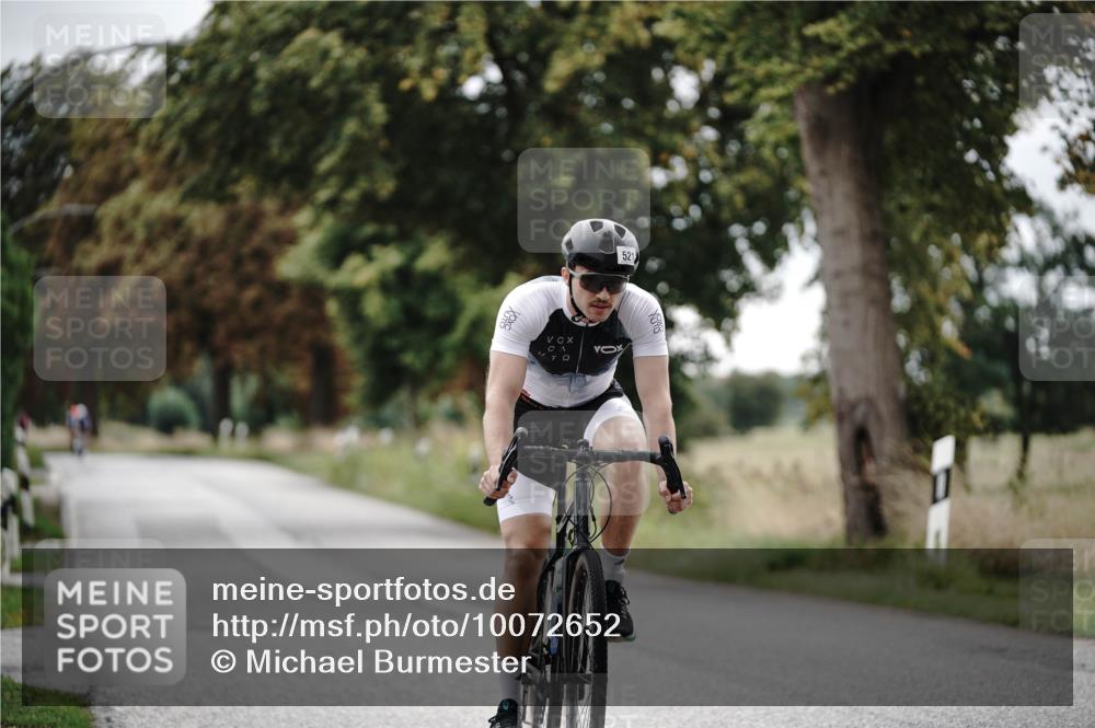 30.08.2026 - Elbe Triathlon Hamburg Michael Burmester http://msf.ph/oto/10072652 30.08.2026 10:20:11 Radfahren 521, 824 meine-sportfotos.de