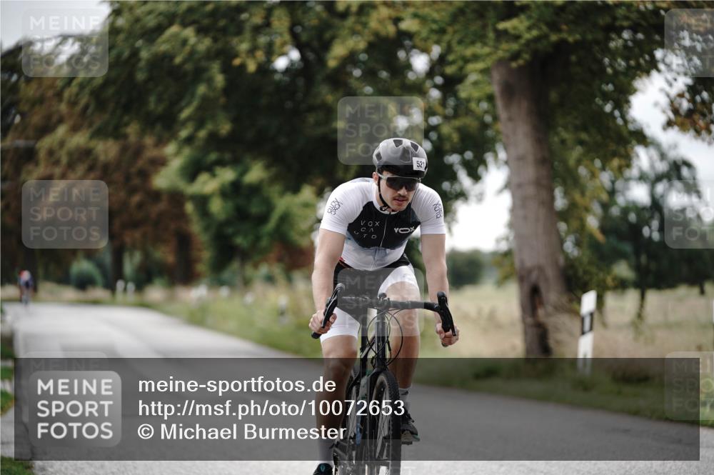 30.08.2026 - Elbe Triathlon Hamburg Michael Burmester http://msf.ph/oto/10072653 30.08.2026 10:20:11 Radfahren 521, 824 meine-sportfotos.de