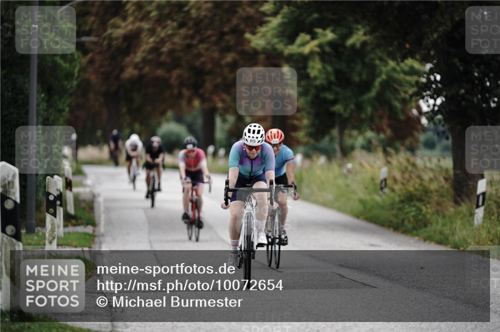30.08.2026 - Elbe Triathlon Hamburg Michael Burmester http://msf.ph/oto/10072654 30.08.2026 10:20:22 Radfahren 857, 862, 915, 978 meine-sportfotos.de