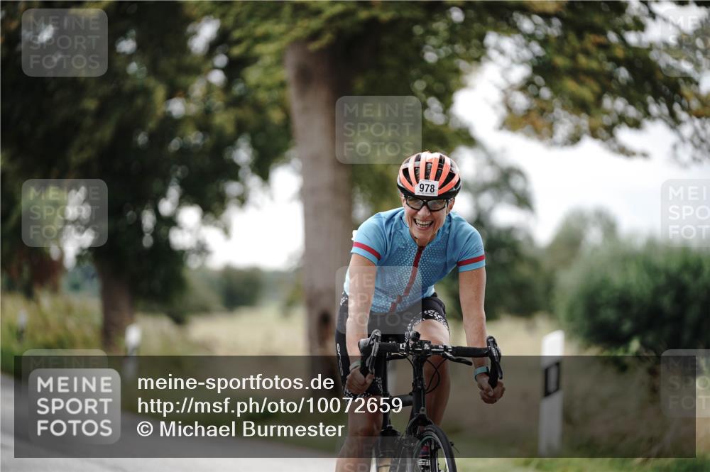 30.08.2026 - Elbe Triathlon Hamburg Michael Burmester http://msf.ph/oto/10072659 30.08.2026 10:20:25 Radfahren 857, 862, 873, 915, 978 meine-sportfotos.de