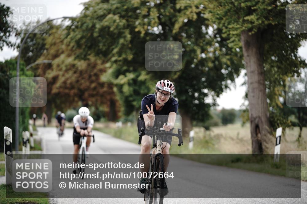 30.08.2026 - Elbe Triathlon Hamburg Michael Burmester http://msf.ph/oto/10072664 30.08.2026 10:20:29 Radfahren 659, 798, 857, 862, 873 meine-sportfotos.de