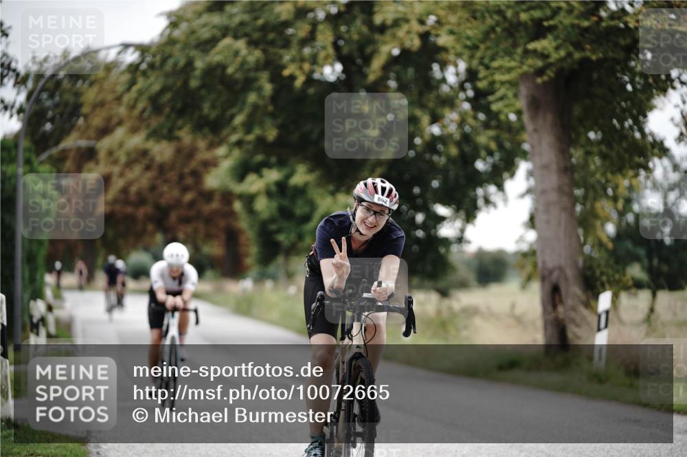 30.08.2026 - Elbe Triathlon Hamburg Michael Burmester http://msf.ph/oto/10072665 30.08.2026 10:20:29 Radfahren 659, 798, 857, 862, 873 meine-sportfotos.de