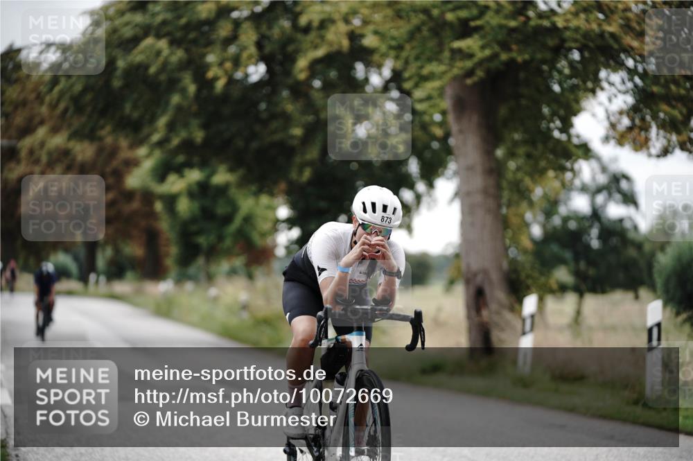 30.08.2026 - Elbe Triathlon Hamburg Michael Burmester http://msf.ph/oto/10072669 30.08.2026 10:20:30 Radfahren 659, 798, 862, 873 meine-sportfotos.de