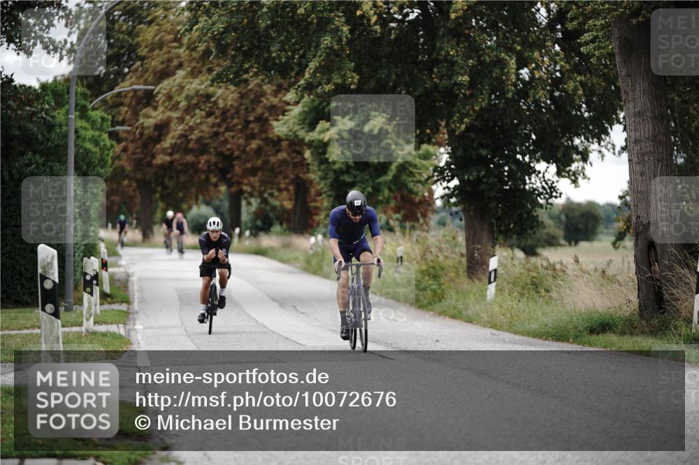 30.08.2026 - Elbe Triathlon Hamburg Michael Burmester http://msf.ph/oto/10072676 30.08.2026 10:20:33 Radfahren 659, 798, 873 meine-sportfotos.de