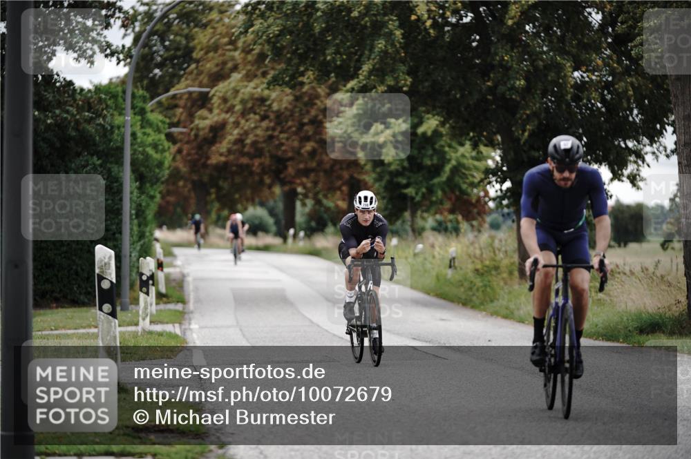 30.08.2026 - Elbe Triathlon Hamburg Michael Burmester http://msf.ph/oto/10072679 30.08.2026 10:20:34 Radfahren 659, 798 meine-sportfotos.de