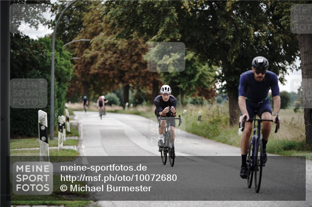 30.08.2026 - Elbe Triathlon Hamburg Michael Burmester http://msf.ph/oto/10072680 30.08.2026 10:20:34 Radfahren 659, 798 meine-sportfotos.de