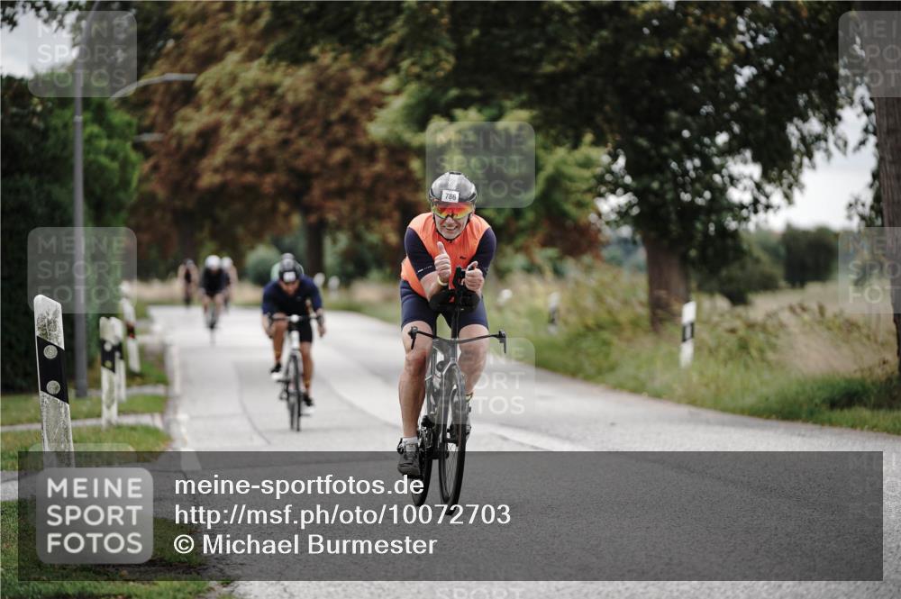 30.08.2026 - Elbe Triathlon Hamburg Michael Burmester http://msf.ph/oto/10072703 30.08.2026 10:21:09 Radfahren 553, 635, 703, 786, 805 meine-sportfotos.de