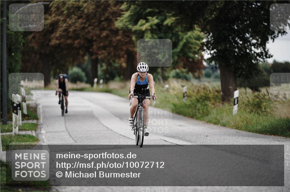 30.08.2026 - Elbe Triathlon Hamburg Michael Burmester http://msf.ph/oto/10072712 30.08.2026 10:21:18 Radfahren 553, 694, 805, 821 meine-sportfotos.de
