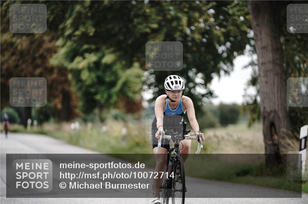 30.08.2026 - Elbe Triathlon Hamburg Michael Burmester http://msf.ph/oto/10072714 30.08.2026 10:21:19 Radfahren 694, 805, 821, 917 meine-sportfotos.de