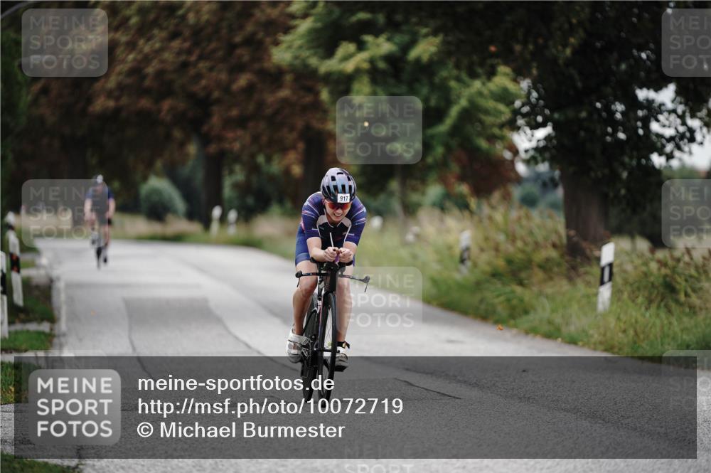 30.08.2026 - Elbe Triathlon Hamburg Michael Burmester http://msf.ph/oto/10072719 30.08.2026 10:21:26 Radfahren 589, 694, 917 meine-sportfotos.de