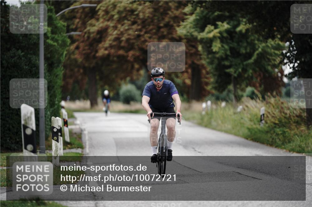30.08.2026 - Elbe Triathlon Hamburg Michael Burmester http://msf.ph/oto/10072721 30.08.2026 10:21:32 Radfahren 589 meine-sportfotos.de