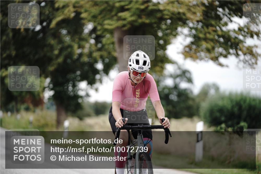 30.08.2026 - Elbe Triathlon Hamburg Michael Burmester http://msf.ph/oto/10072739 30.08.2026 10:22:12 Radfahren 591, 844, 868, 945 meine-sportfotos.de