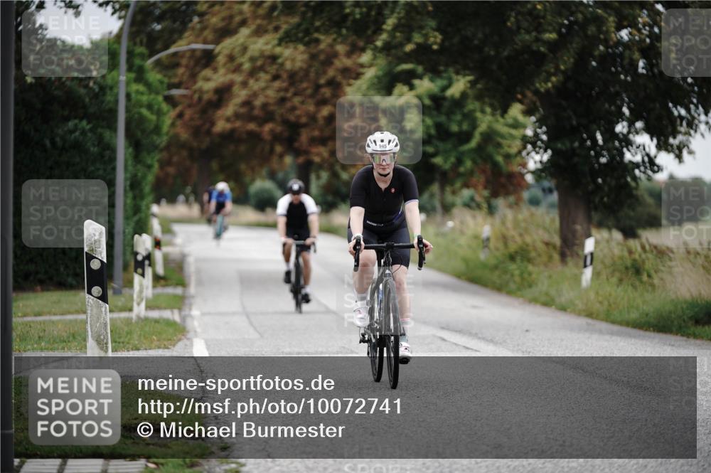 30.08.2026 - Elbe Triathlon Hamburg Michael Burmester http://msf.ph/oto/10072741 30.08.2026 10:22:14 Radfahren 591, 868, 945 meine-sportfotos.de