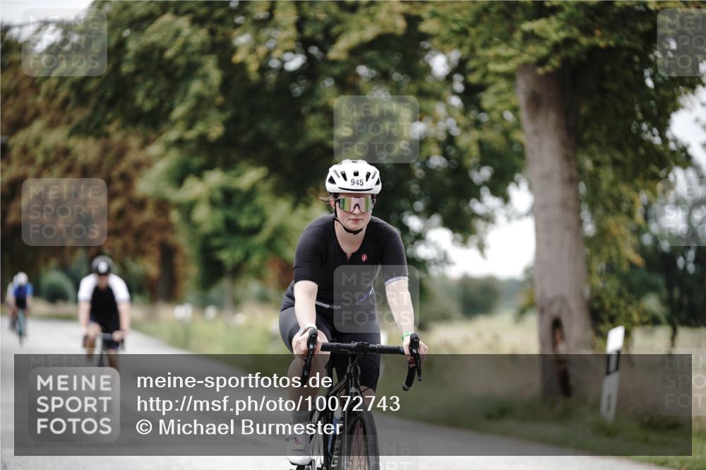 30.08.2026 - Elbe Triathlon Hamburg Michael Burmester http://msf.ph/oto/10072743 30.08.2026 10:22:15 Radfahren 591, 679, 945 meine-sportfotos.de