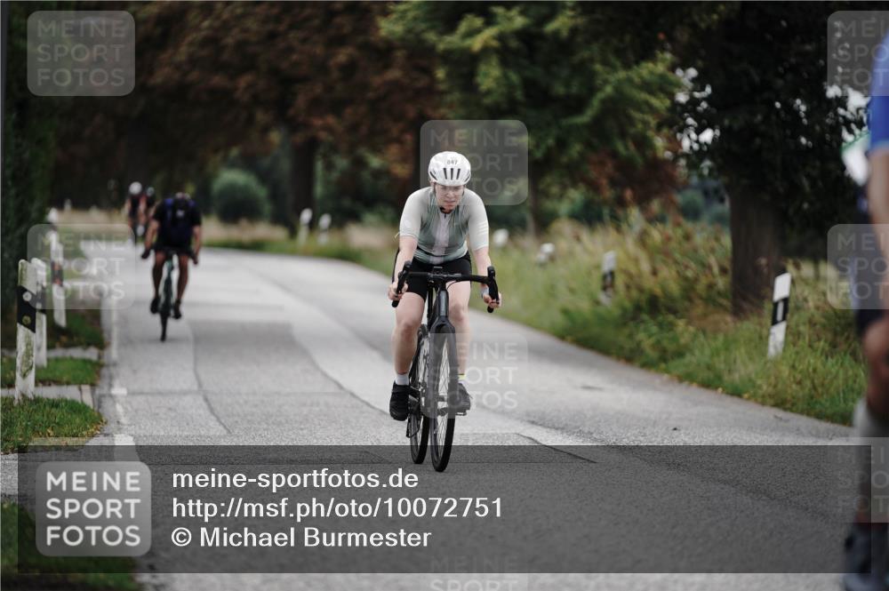 30.08.2026 - Elbe Triathlon Hamburg Michael Burmester http://msf.ph/oto/10072751 30.08.2026 10:22:23 Radfahren 679, 764, 847 meine-sportfotos.de