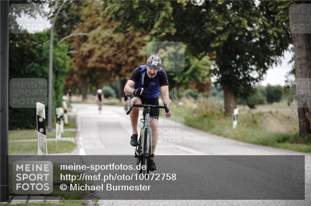 30.08.2026 - Elbe Triathlon Hamburg Michael Burmester http://msf.ph/oto/10072758 30.08.2026 10:22:28 Radfahren 764, 903, 977 meine-sportfotos.de