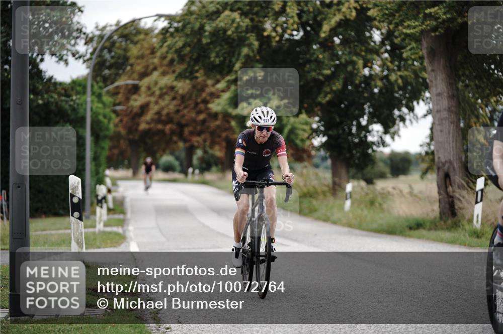 30.08.2026 - Elbe Triathlon Hamburg Michael Burmester http://msf.ph/oto/10072764 30.08.2026 10:22:34 Radfahren 791, 903, 977 meine-sportfotos.de