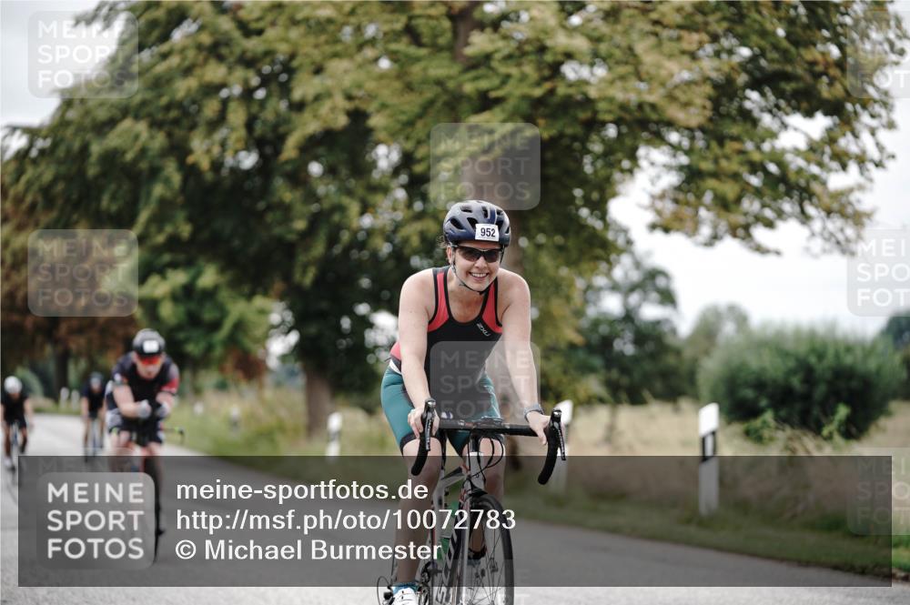 30.08.2026 - Elbe Triathlon Hamburg Michael Burmester http://msf.ph/oto/10072783 30.08.2026 10:22:54 Radfahren 687, 715, 721, 794, 952, 968 meine-sportfotos.de