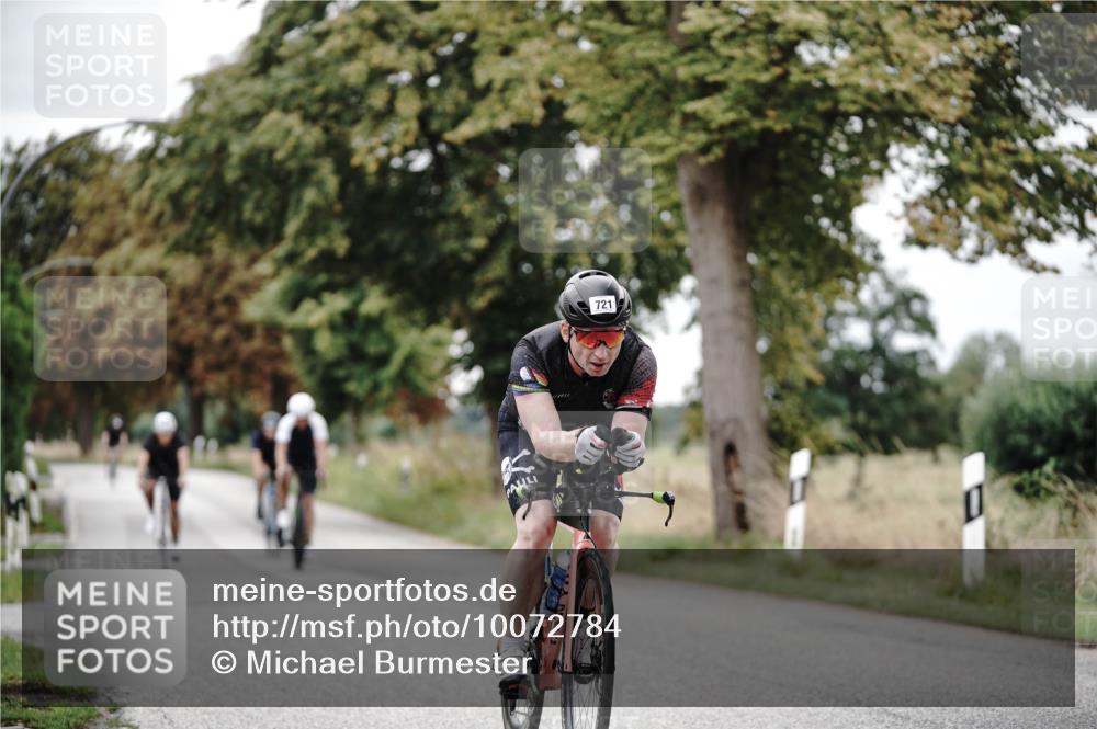 30.08.2026 - Elbe Triathlon Hamburg Michael Burmester http://msf.ph/oto/10072784 30.08.2026 10:22:55 Radfahren 715, 721, 794, 952, 968 meine-sportfotos.de
