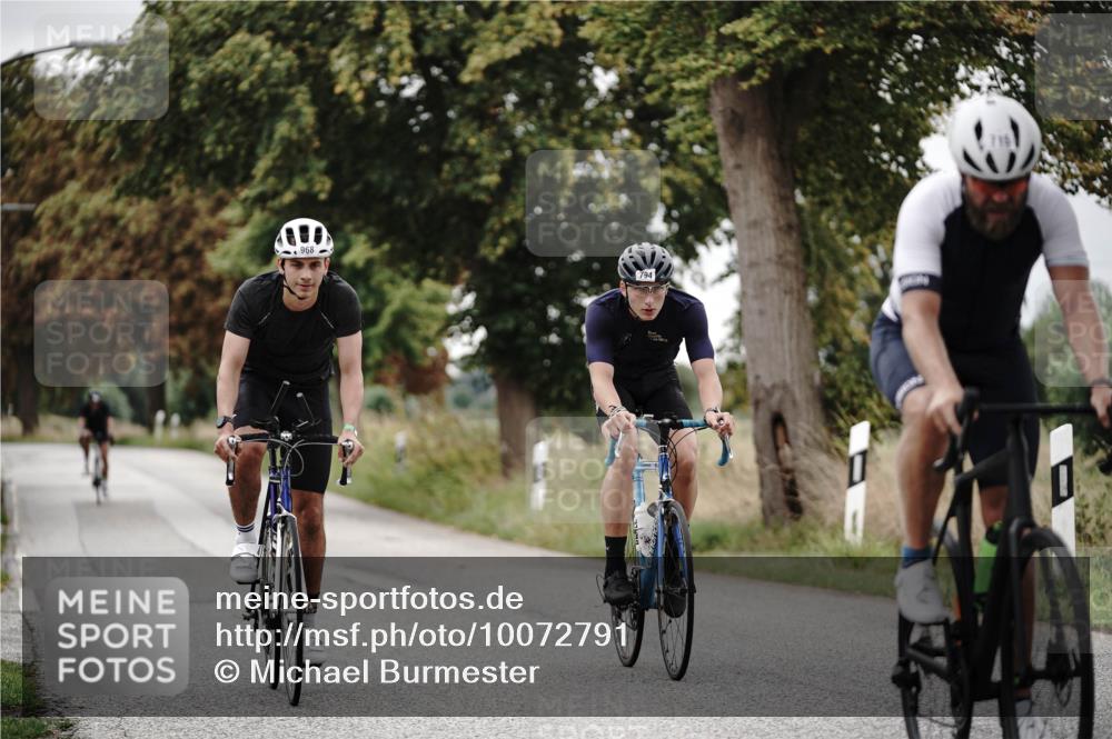 30.08.2026 - Elbe Triathlon Hamburg Michael Burmester http://msf.ph/oto/10072791 30.08.2026 10:22:57 Radfahren 715, 721, 794, 796, 968 meine-sportfotos.de