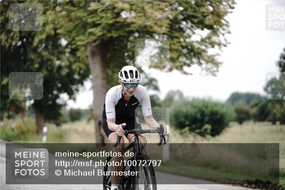 30.08.2026 - Elbe Triathlon Hamburg Michael Burmester http://msf.ph/oto/10072797 30.08.2026 10:23:18 Radfahren 817, 845 meine-sportfotos.de