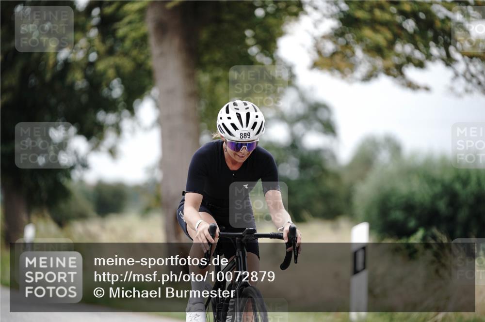 30.08.2026 - Elbe Triathlon Hamburg Michael Burmester http://msf.ph/oto/10072879 30.08.2026 10:24:53 Radfahren 889 meine-sportfotos.de