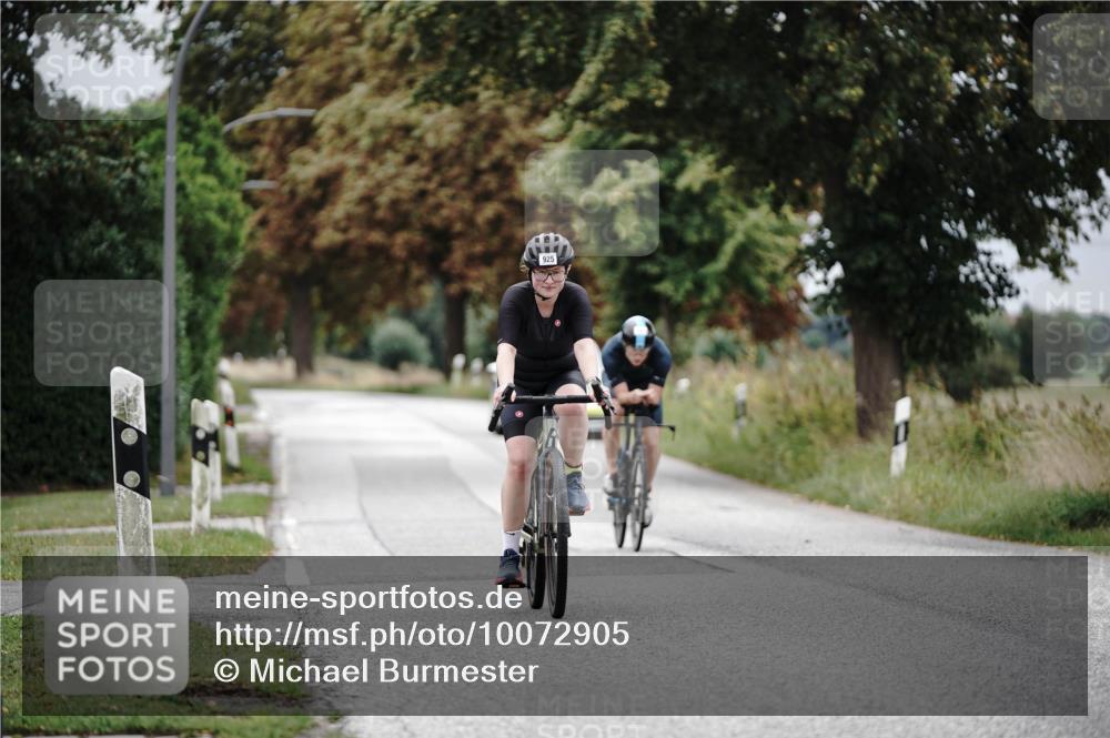 30.08.2026 - Elbe Triathlon Hamburg Michael Burmester http://msf.ph/oto/10072905 30.08.2026 10:25:34 Radfahren 925, 946, 1031 meine-sportfotos.de