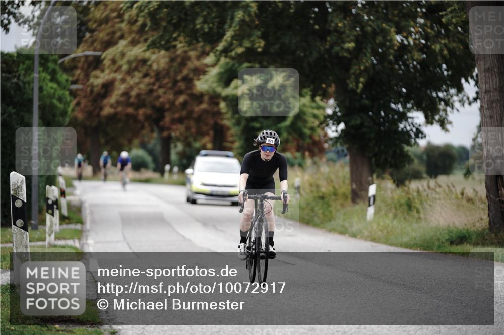 30.08.2026 - Elbe Triathlon Hamburg Michael Burmester http://msf.ph/oto/10072917 30.08.2026 10:25:54 Radfahren 929, 937 meine-sportfotos.de