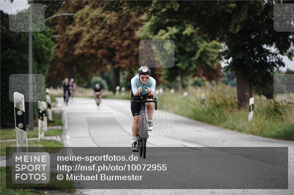 30.08.2026 - Elbe Triathlon Hamburg Michael Burmester http://msf.ph/oto/10072955 30.08.2026 10:26:38 Radfahren 856, 911 meine-sportfotos.de