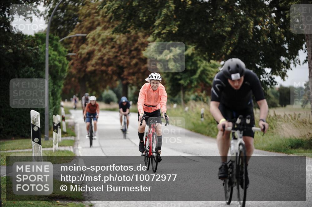 30.08.2026 - Elbe Triathlon Hamburg Michael Burmester http://msf.ph/oto/10072977 30.08.2026 10:27:14 Radfahren 729, 734, 860, 861, 982 meine-sportfotos.de