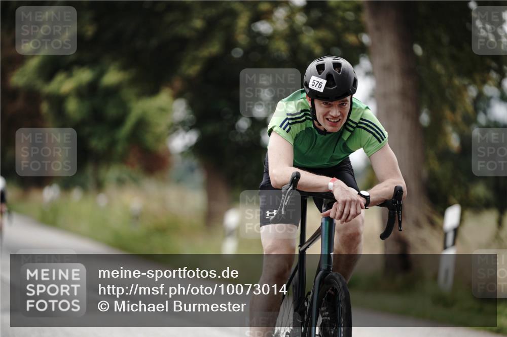 30.08.2026 - Elbe Triathlon Hamburg Michael Burmester http://msf.ph/oto/10073014 30.08.2026 10:27:57 Radfahren 855, 920, 950, 969, 1045 meine-sportfotos.de