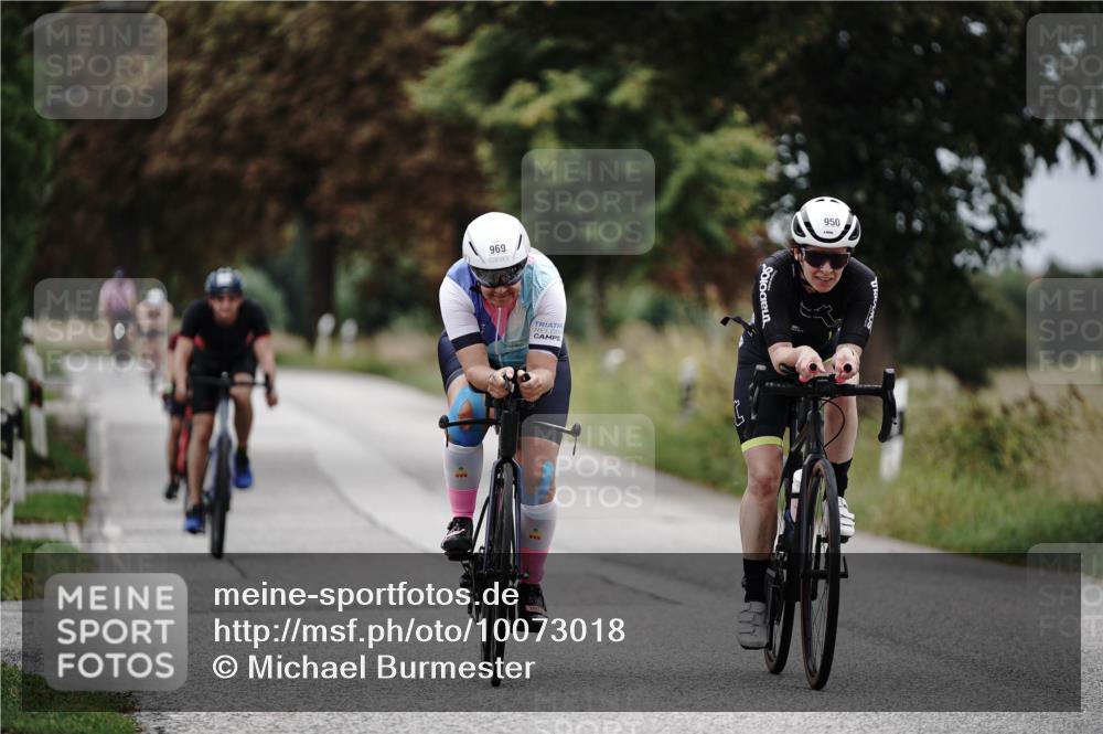 30.08.2026 - Elbe Triathlon Hamburg Michael Burmester http://msf.ph/oto/10073018 30.08.2026 10:27:59 Radfahren 920, 950, 969, 1045 meine-sportfotos.de
