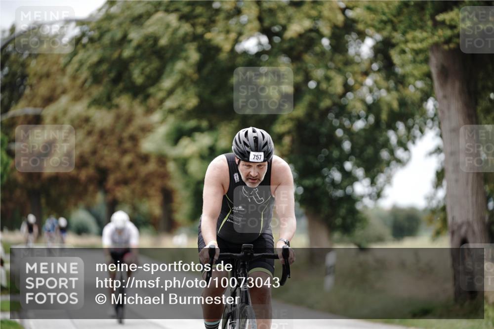 30.08.2026 - Elbe Triathlon Hamburg Michael Burmester http://msf.ph/oto/10073043 30.08.2026 10:28:21 Radfahren 570, 742, 757 meine-sportfotos.de