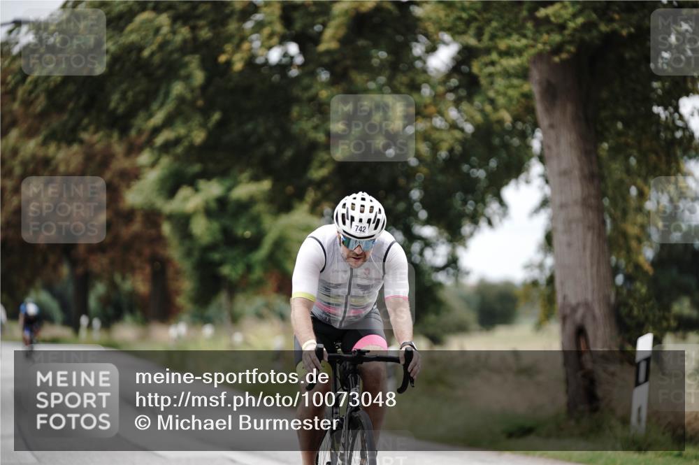 30.08.2026 - Elbe Triathlon Hamburg Michael Burmester http://msf.ph/oto/10073048 30.08.2026 10:28:23 Radfahren 742, 757, 979 meine-sportfotos.de