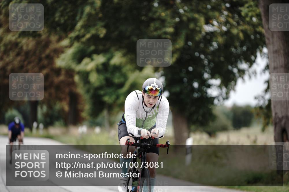 30.08.2026 - Elbe Triathlon Hamburg Michael Burmester http://msf.ph/oto/10073081 30.08.2026 10:28:50 Radfahren 1093, 1097 meine-sportfotos.de