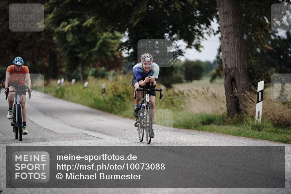 30.08.2026 - Elbe Triathlon Hamburg Michael Burmester http://msf.ph/oto/10073088 30.08.2026 10:29:03 Radfahren 902, 923, 1052, 1060 meine-sportfotos.de
