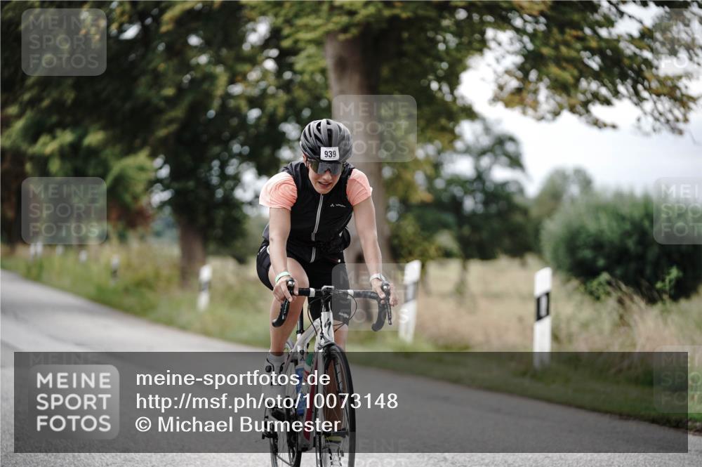 30.08.2026 - Elbe Triathlon Hamburg Michael Burmester http://msf.ph/oto/10073148 30.08.2026 10:29:57 Radfahren 669, 836, 939, 1010, 1098 meine-sportfotos.de