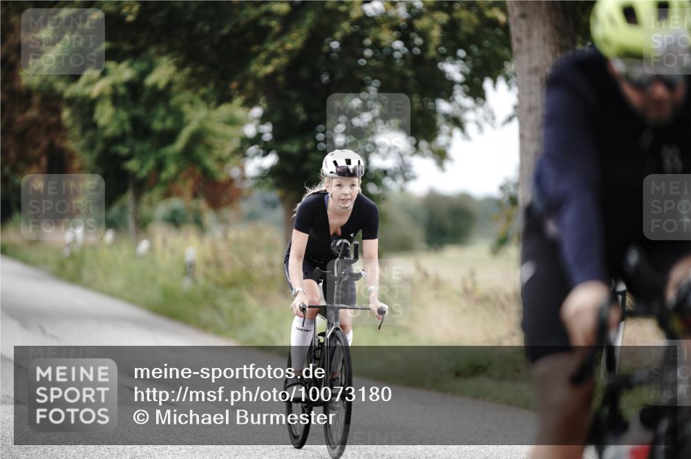 30.08.2026 - Elbe Triathlon Hamburg Michael Burmester http://msf.ph/oto/10073180 30.08.2026 10:30:26 Radfahren 657, 898, 1028, 1088 meine-sportfotos.de