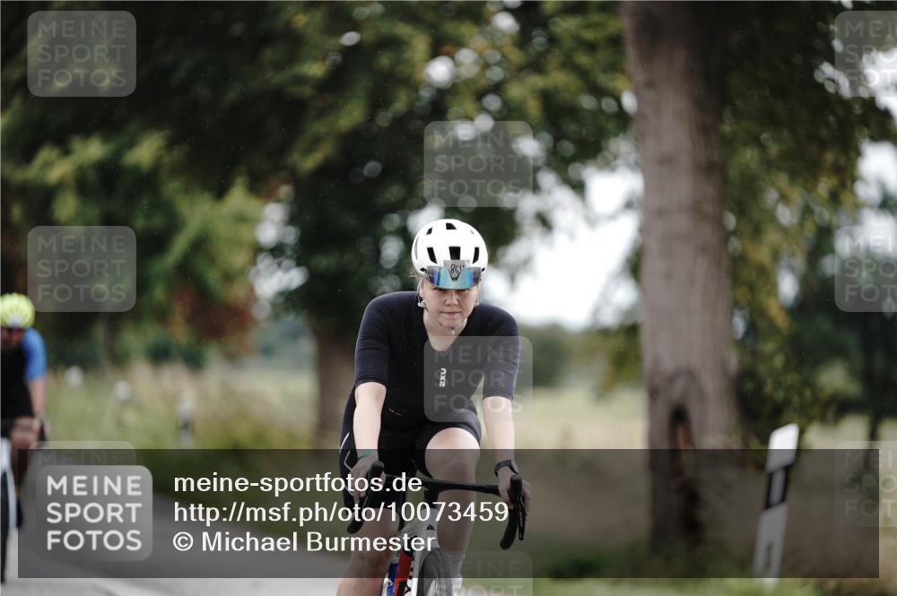 30.08.2026 - Elbe Triathlon Hamburg Michael Burmester http://msf.ph/oto/10073459 30.08.2026 10:35:37 Radfahren 697, 802, 864, 998, 1068, 1115, 1148 meine-sportfotos.de