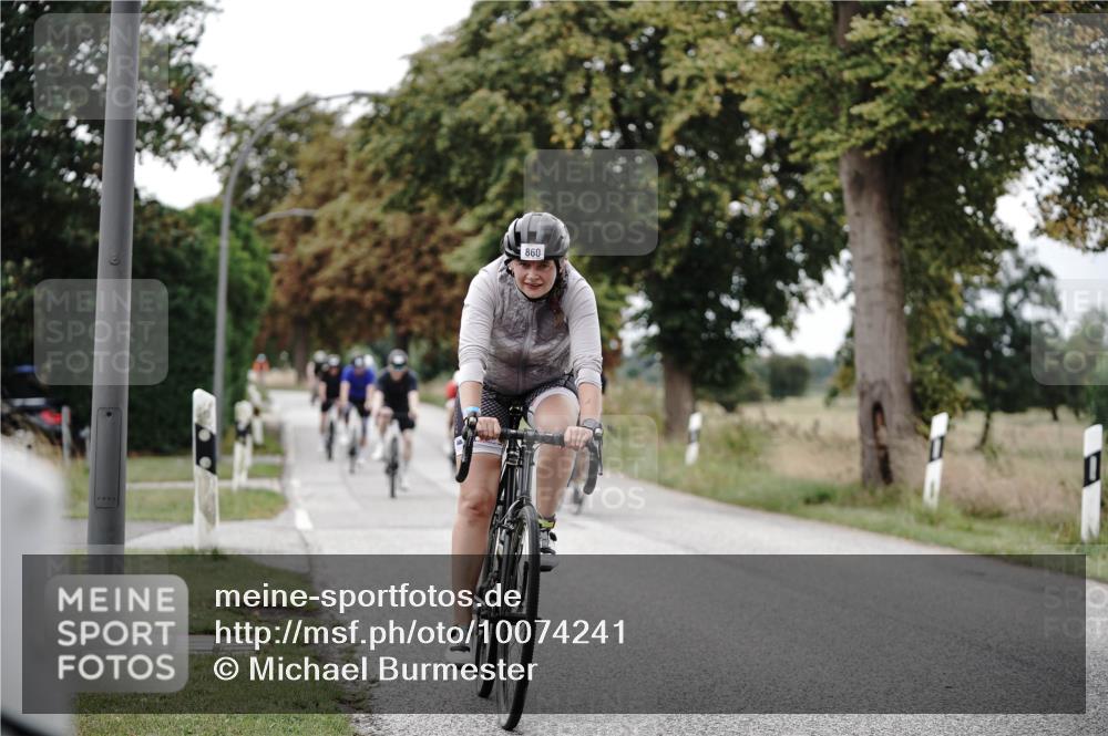 30.08.2026 - Elbe Triathlon Hamburg Michael Burmester http://msf.ph/oto/10074241 30.08.2026 10:45:59 Radfahren 860, 985, 1000, 1037, 1054, 1122, 1161, 1163, 1164, 1222, 1249 meine-sportfotos.de