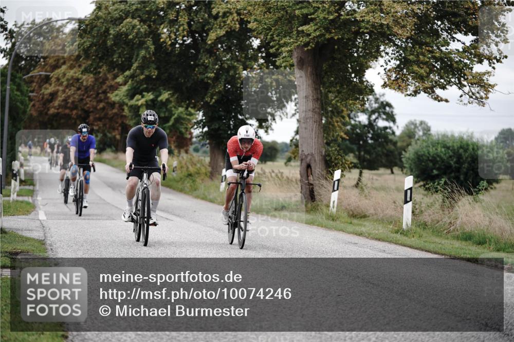 30.08.2026 - Elbe Triathlon Hamburg Michael Burmester http://msf.ph/oto/10074246 30.08.2026 10:46:02 Radfahren 860, 985, 1000, 1054, 1099, 1141, 1161, 1163, 1164 meine-sportfotos.de