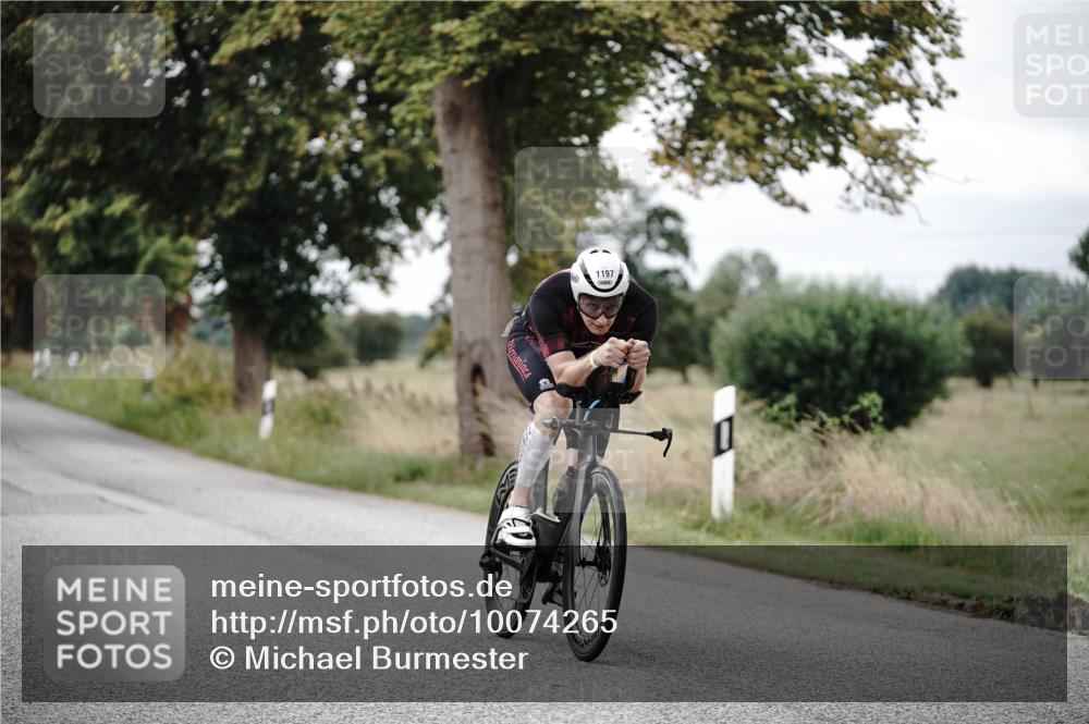 30.08.2026 - Elbe Triathlon Hamburg Michael Burmester http://msf.ph/oto/10074265 30.08.2026 10:46:11 Radfahren 979, 1063, 1099, 1141, 1146, 1197 meine-sportfotos.de