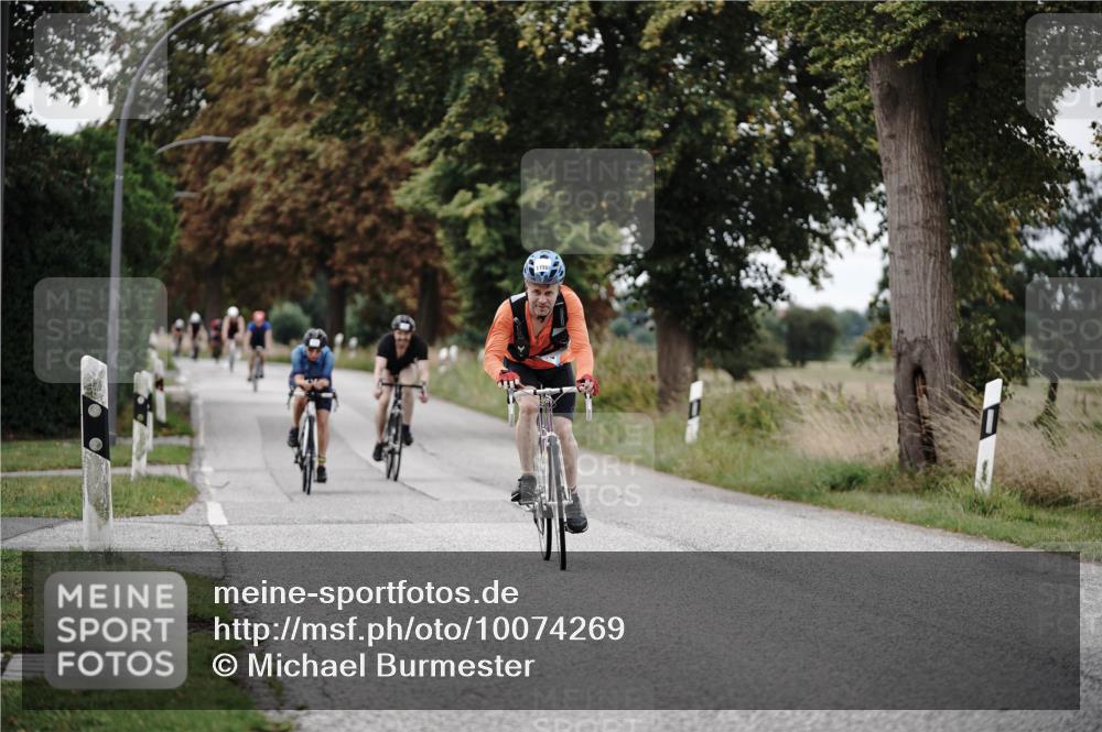 30.08.2026 - Elbe Triathlon Hamburg Michael Burmester http://msf.ph/oto/10074269 30.08.2026 10:46:13 Radfahren 979, 990, 1063, 1146, 1197 meine-sportfotos.de