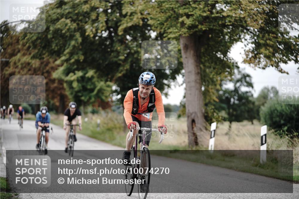 30.08.2026 - Elbe Triathlon Hamburg Michael Burmester http://msf.ph/oto/10074270 30.08.2026 10:46:14 Radfahren 979, 990, 1063, 1146 meine-sportfotos.de