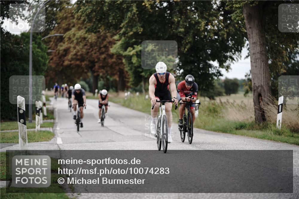 30.08.2026 - Elbe Triathlon Hamburg Michael Burmester http://msf.ph/oto/10074283 30.08.2026 10:46:22 Radfahren 984, 990, 1080, 1132, 1280, 1320 meine-sportfotos.de
