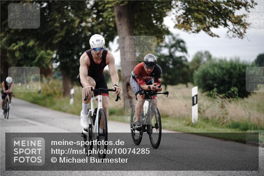 30.08.2026 - Elbe Triathlon Hamburg Michael Burmester http://msf.ph/oto/10074285 30.08.2026 10:46:22 Radfahren 984, 990, 1080, 1132, 1280, 1320 meine-sportfotos.de