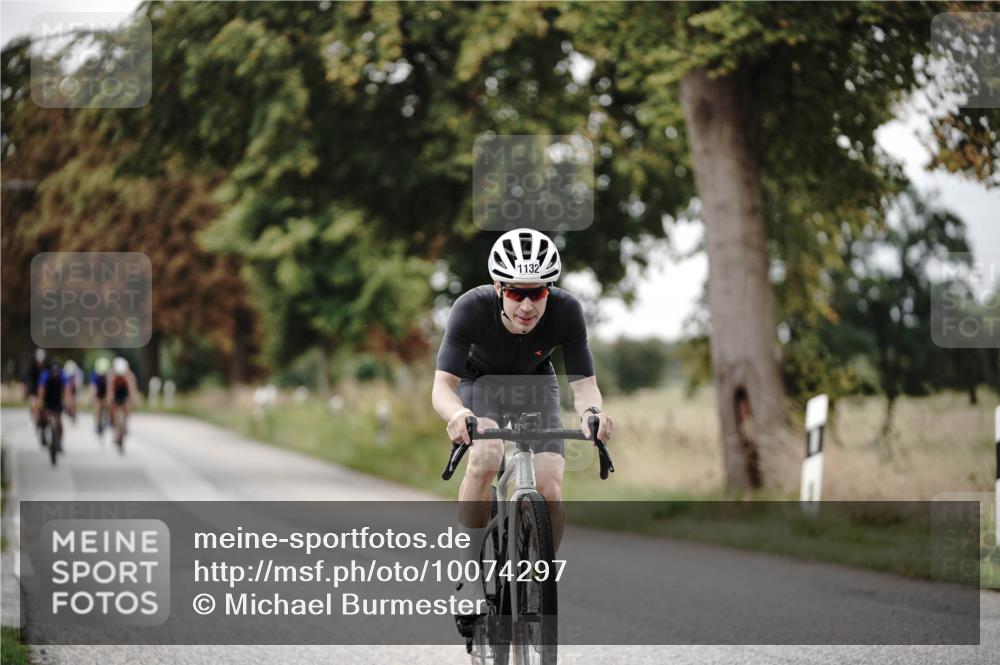 30.08.2026 - Elbe Triathlon Hamburg Michael Burmester http://msf.ph/oto/10074297 30.08.2026 10:46:27 Radfahren 1057, 1114, 1132, 1169, 1320 meine-sportfotos.de