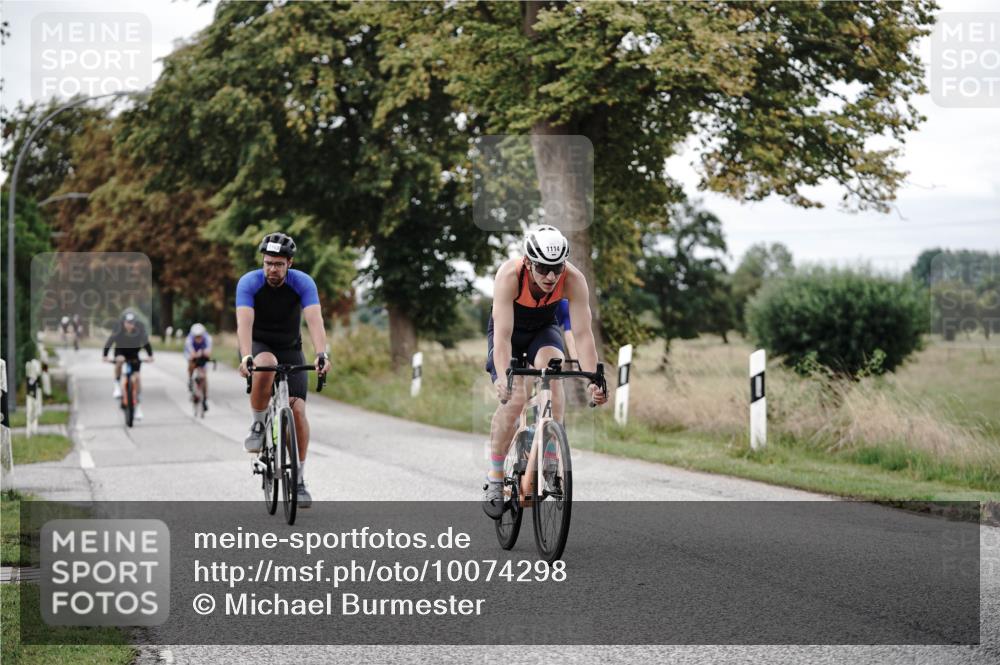 30.08.2026 - Elbe Triathlon Hamburg Michael Burmester http://msf.ph/oto/10074298 30.08.2026 10:46:33 Radfahren 789, 1057, 1087, 1114, 1169 meine-sportfotos.de